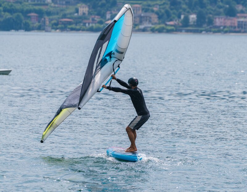 corso_base_wing_foil_lago_di_como